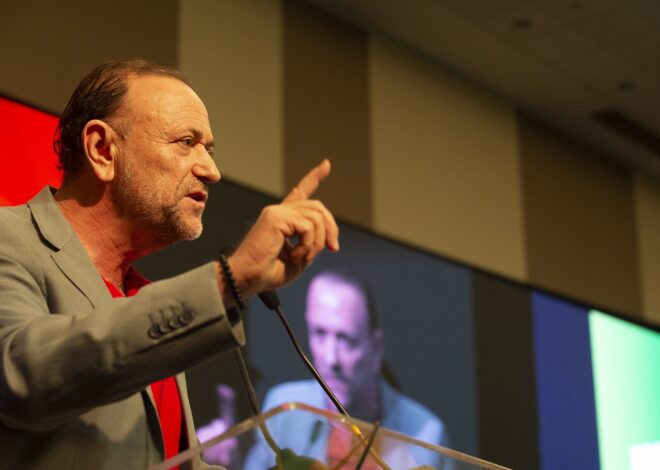 PT defende reforma no judiciário para aproximá-lo da sociedade, diz presidente do partido