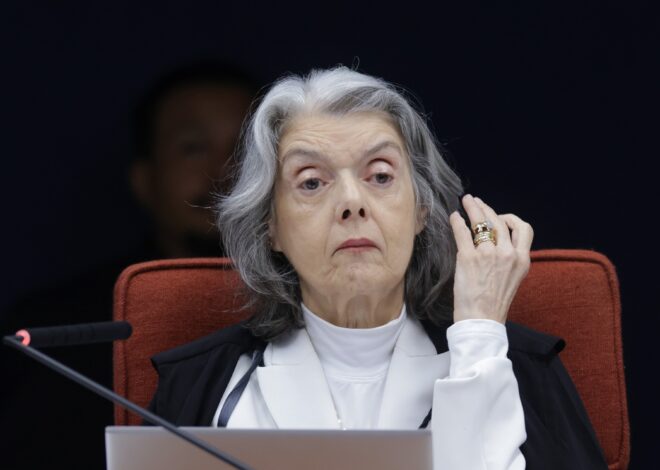 Cármen Lúcia propõe criação de ‘brigadas eleitorais para candidatas mulheres’ nas eleições 2026