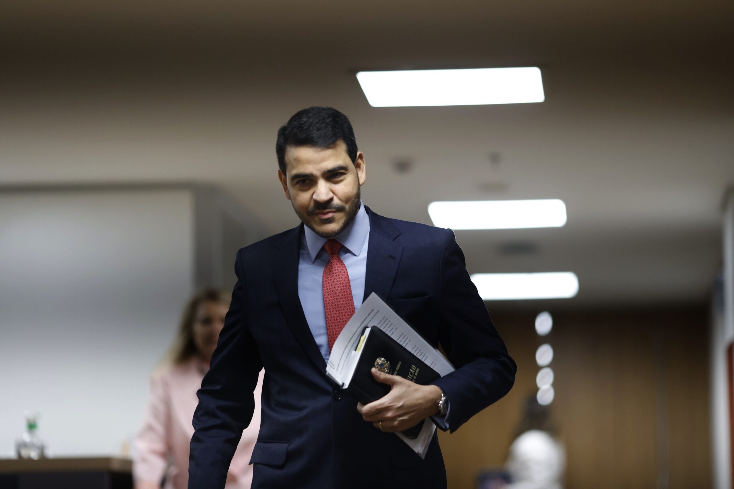 Febraban defende nome de Jorge Messias para o STF: 'Trajetória absolutamente compatível'