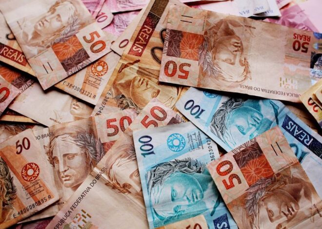 Governo estima salário mínimo de R$ 1.717 em 2027