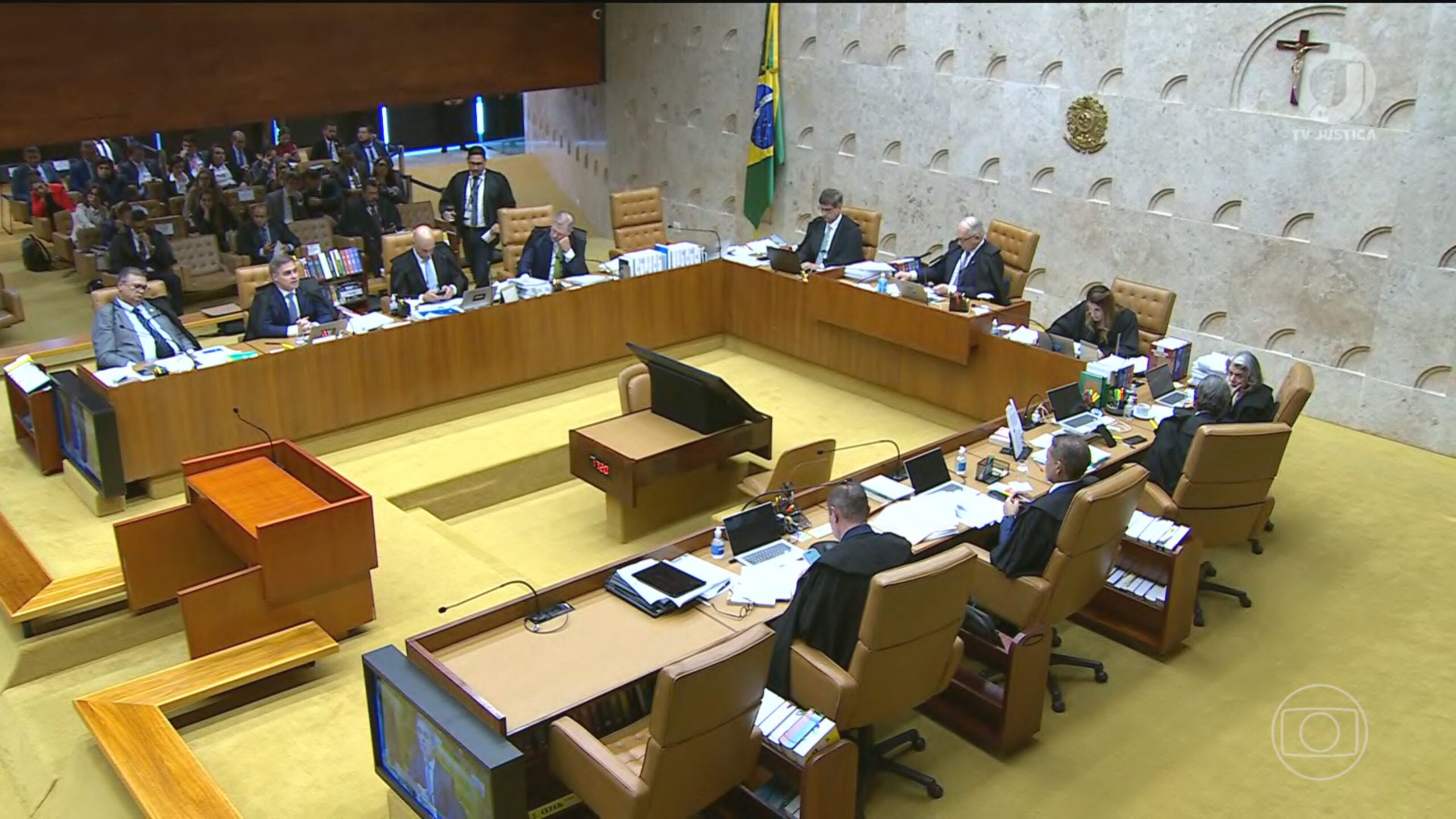 Penduricalhos: juízes pedem ao STF mais prazo para aplicar novas regras de pagamentos fora do teto