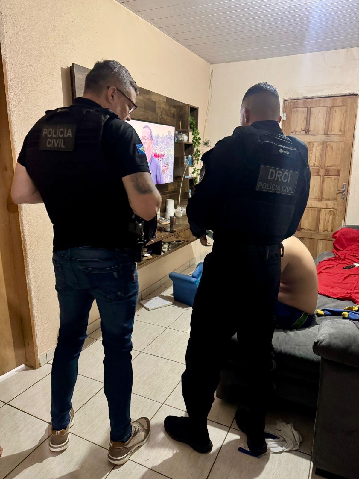 Policiais civis de 18 estados fazem operação contra discurso de ódio e crimes sexuais na internet