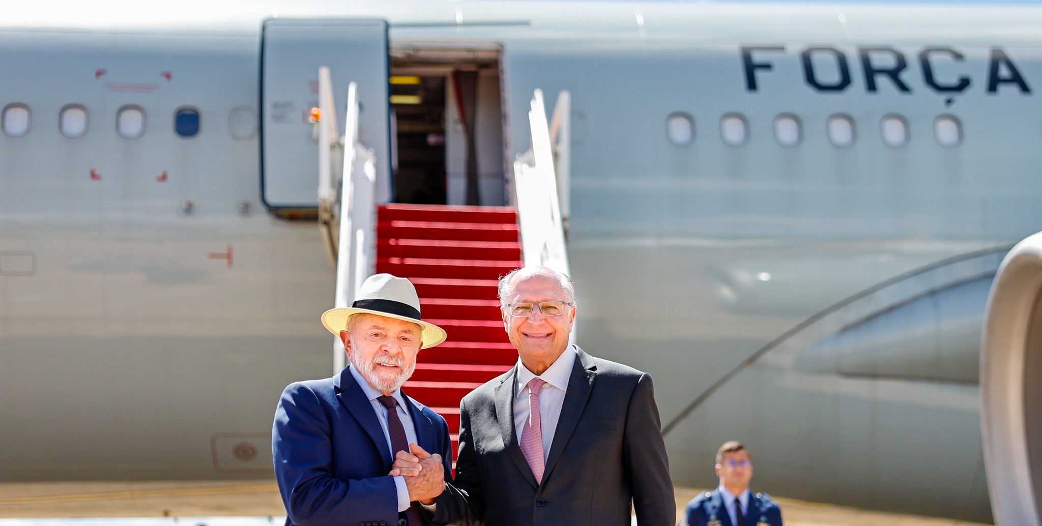 Lula deixa Brasília para encontro com Trump; cinco ministros e o diretor da PF acompanham o presidente