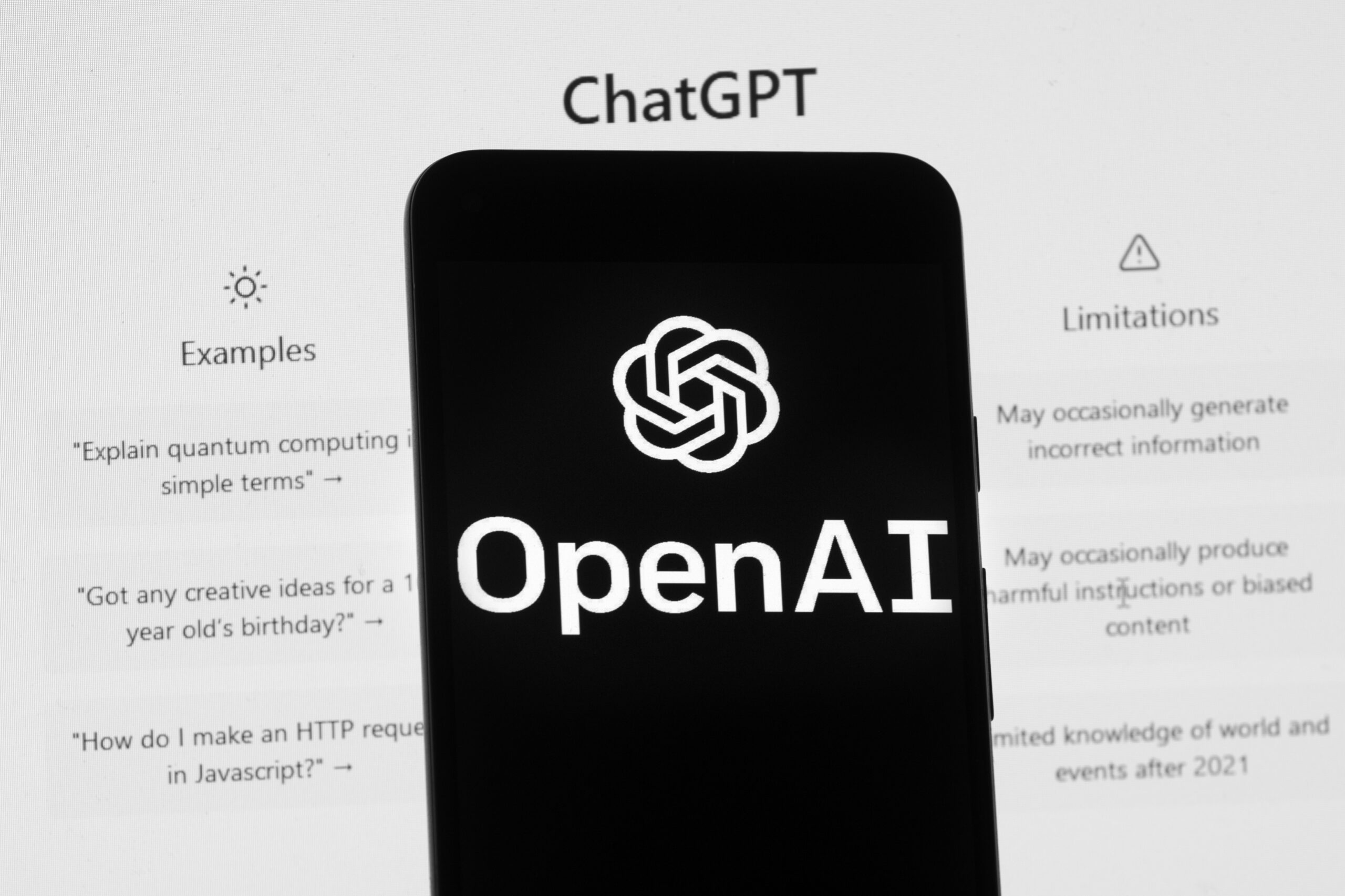 OpenAI é processada após ChatGPT ser acusado de orientar ataque nos EUA