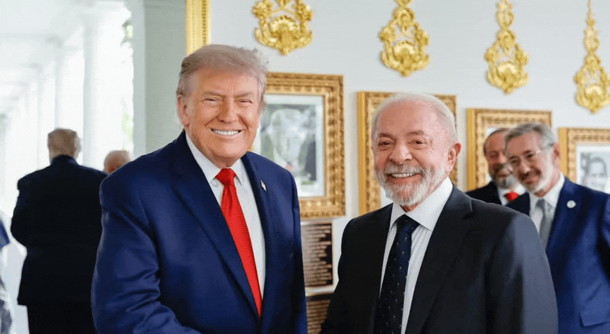 Lula diz que, em reunião na Casa Branca, afirmou a Trump que não quer 'guerra' com ele