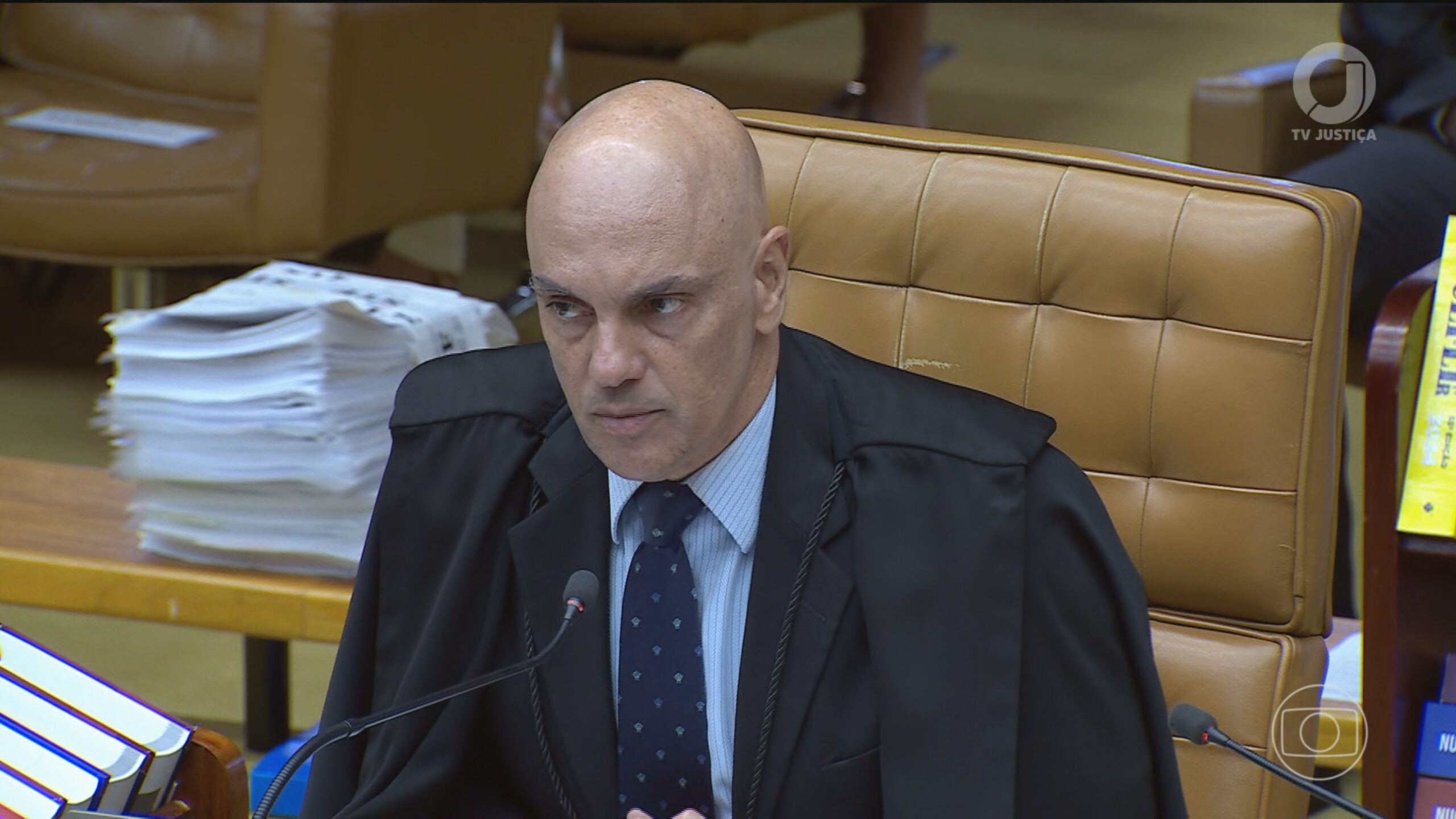 Moraes suspende aplicação da Lei da Dosimetria até que o STF analise ações que questionam a norma